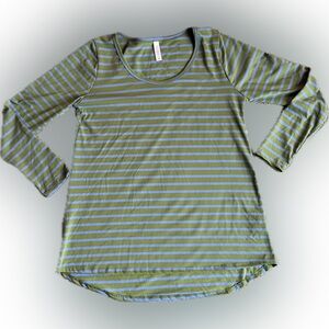 LuLaRoe Striped Long Sleeve Lynnae Top